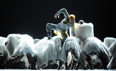 Lotus Awards Folk Dance Competition held in Guiyang