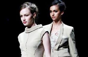 Chen Jianping's creations at China Fashion Week