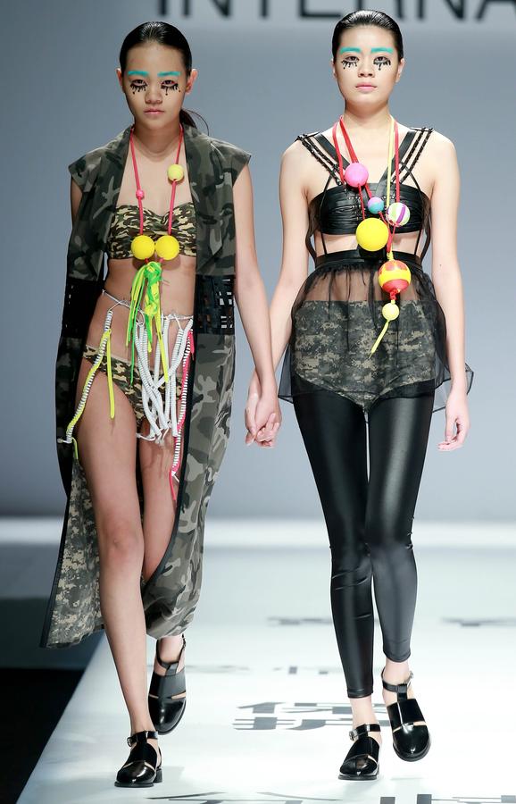 IM int'l 2015 graduates' collection shown in China Fashion Week