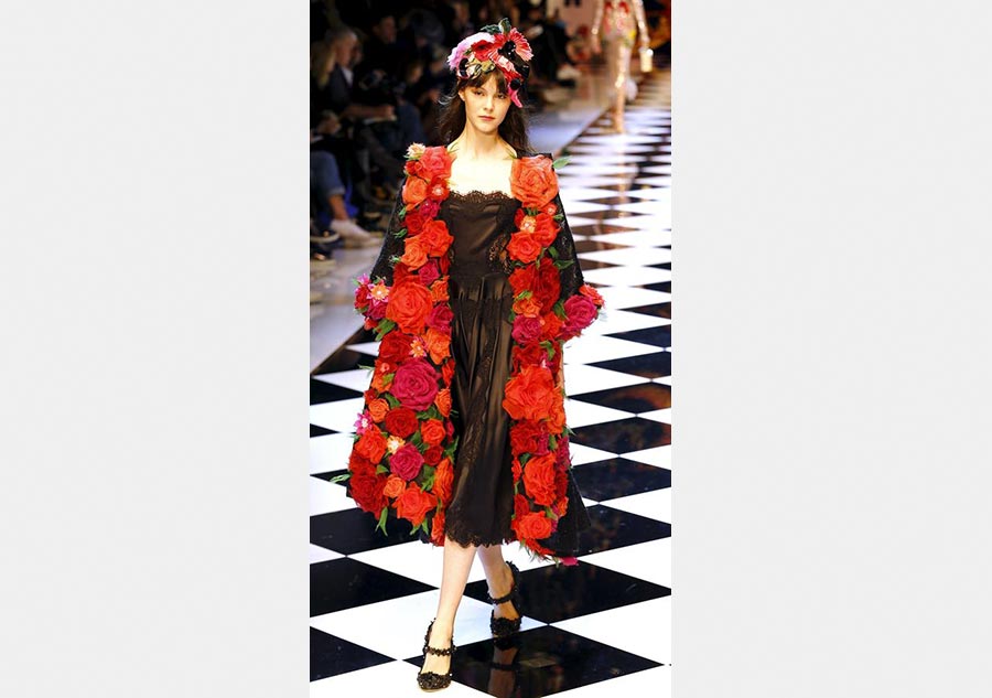 Milan Fashion Week: Dolce & Gabbana Autumn/Winter 2016 collection