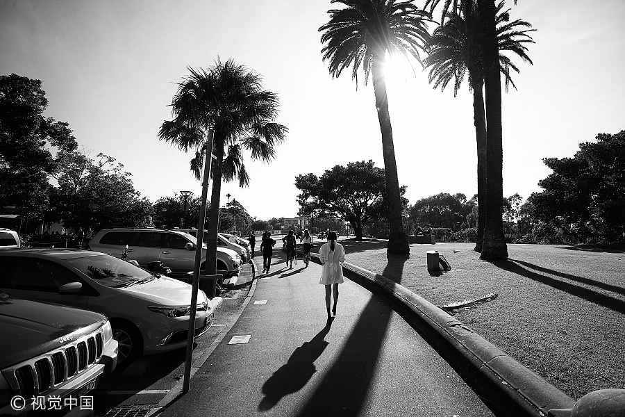 Australia Fashion Week captured in black and white