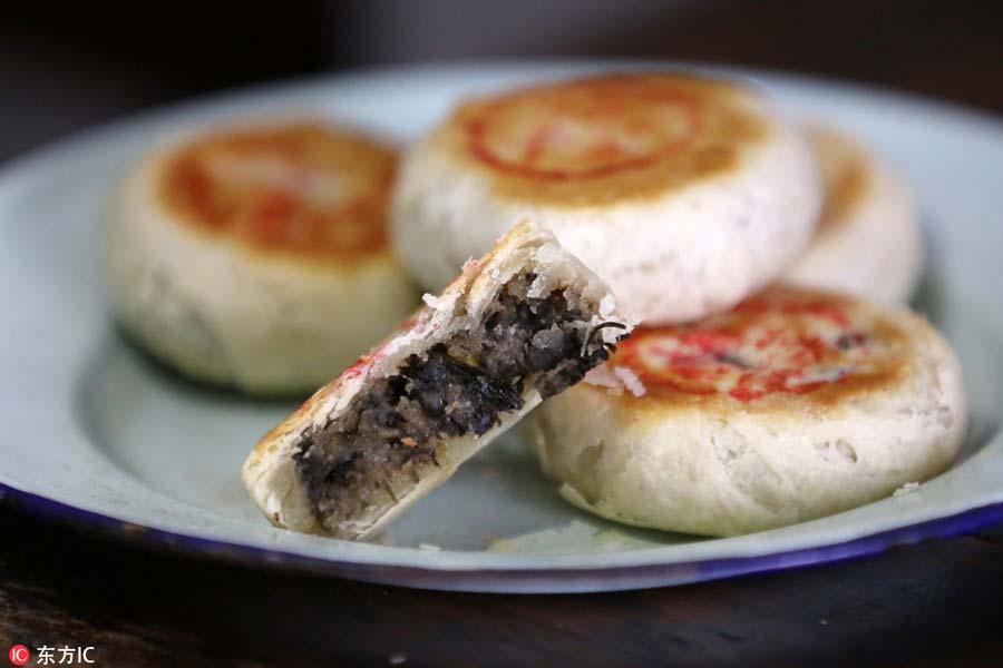 Anhui-style mooncakes bring authentic taste to E China