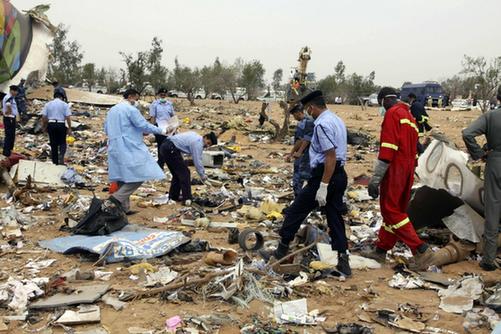 利比亞客機(jī)墜毀103人死亡10歲男孩幸存（多圖）