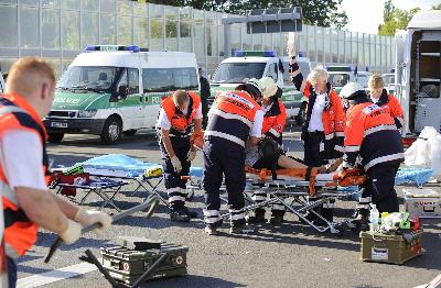 德國(guó)音樂(lè)節(jié)發(fā)生踩踏慘劇 19人死亡300多人受傷