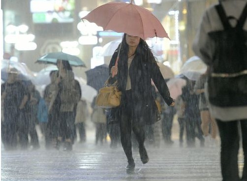 日本暴風(fēng)極端天氣已致3人死亡