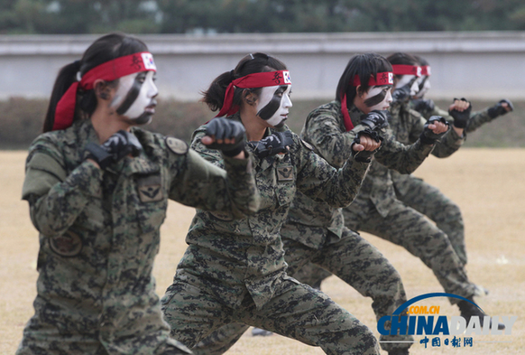 女子也可開坦克打炮：韓國(guó)向女兵開放更多戰(zhàn)斗兵種