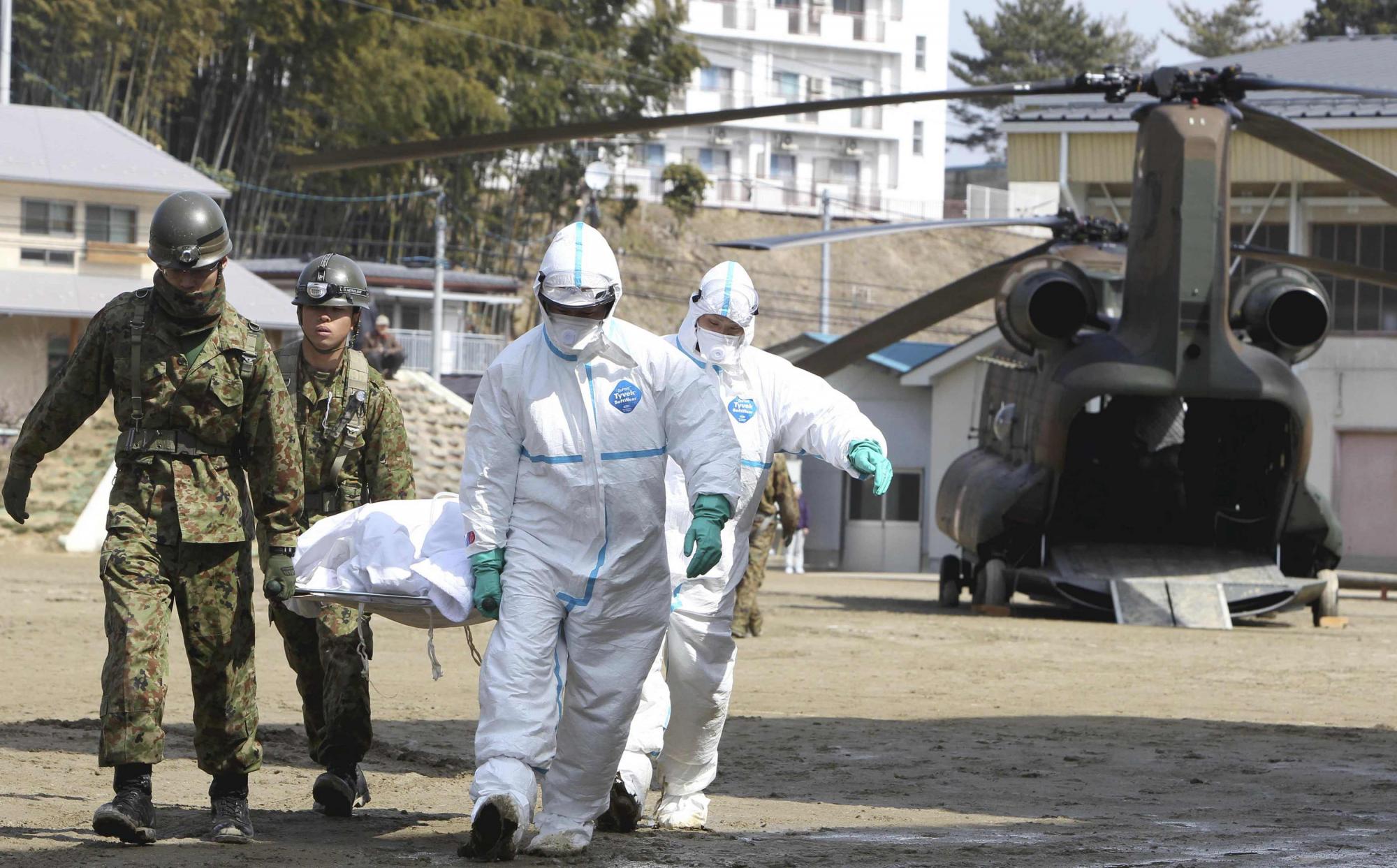 日本進(jìn)行最大規(guī)模救援 中國首次派出救援隊赴日