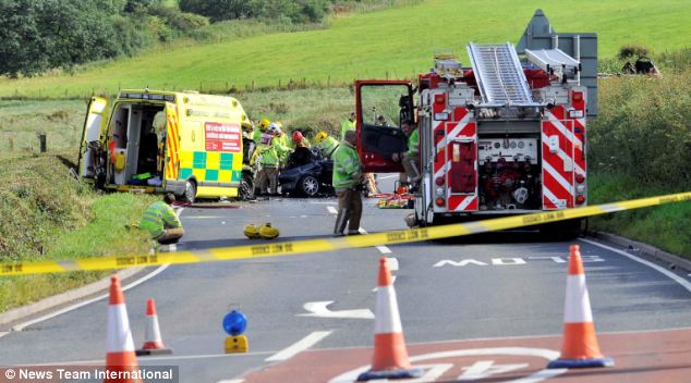 英國(guó)上演現(xiàn)實(shí)版“死神來了” 車禍傷者搭乘救護(hù)車竟再遇車禍