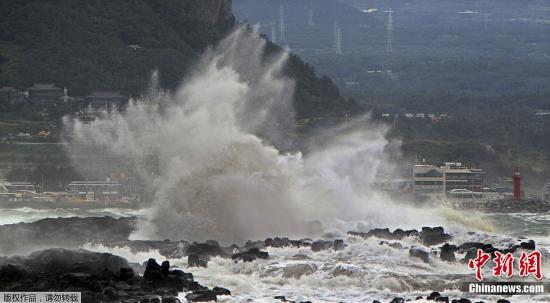 臺(tái)風(fēng)“布拉萬”致韓國10人死亡 數(shù)百人無家可歸