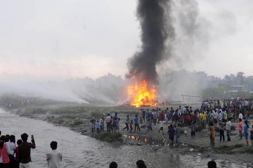 尼泊爾一架飛機墜毀致19人死亡