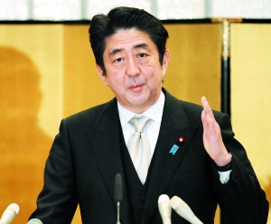 財政貨幣政策雙管齊下 安倍新政壓低日元