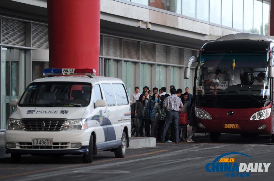 韓亞空難事件浙江師生回國抵京