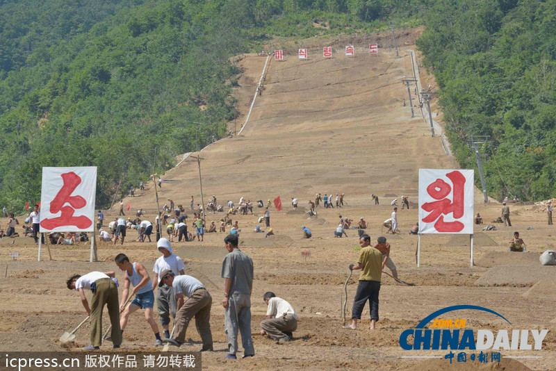 朝鮮突擊建設(shè)馬息嶺滑雪場(chǎng) 響應(yīng)金正恩號(hào)召