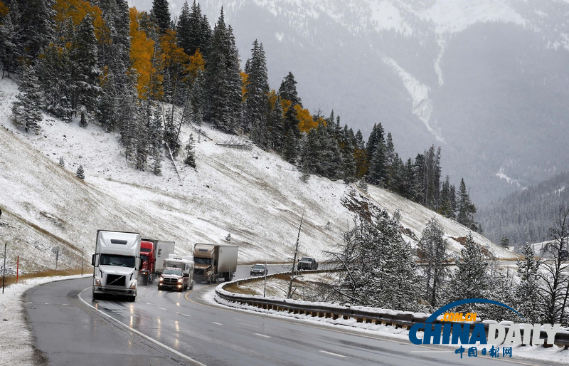 美中西部遭遇罕見暴風雪 積雪近尺林肯像被覆