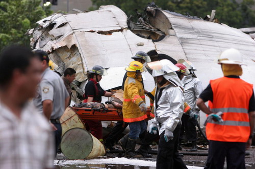 36 survive Venezuela plane crash, 15 dead