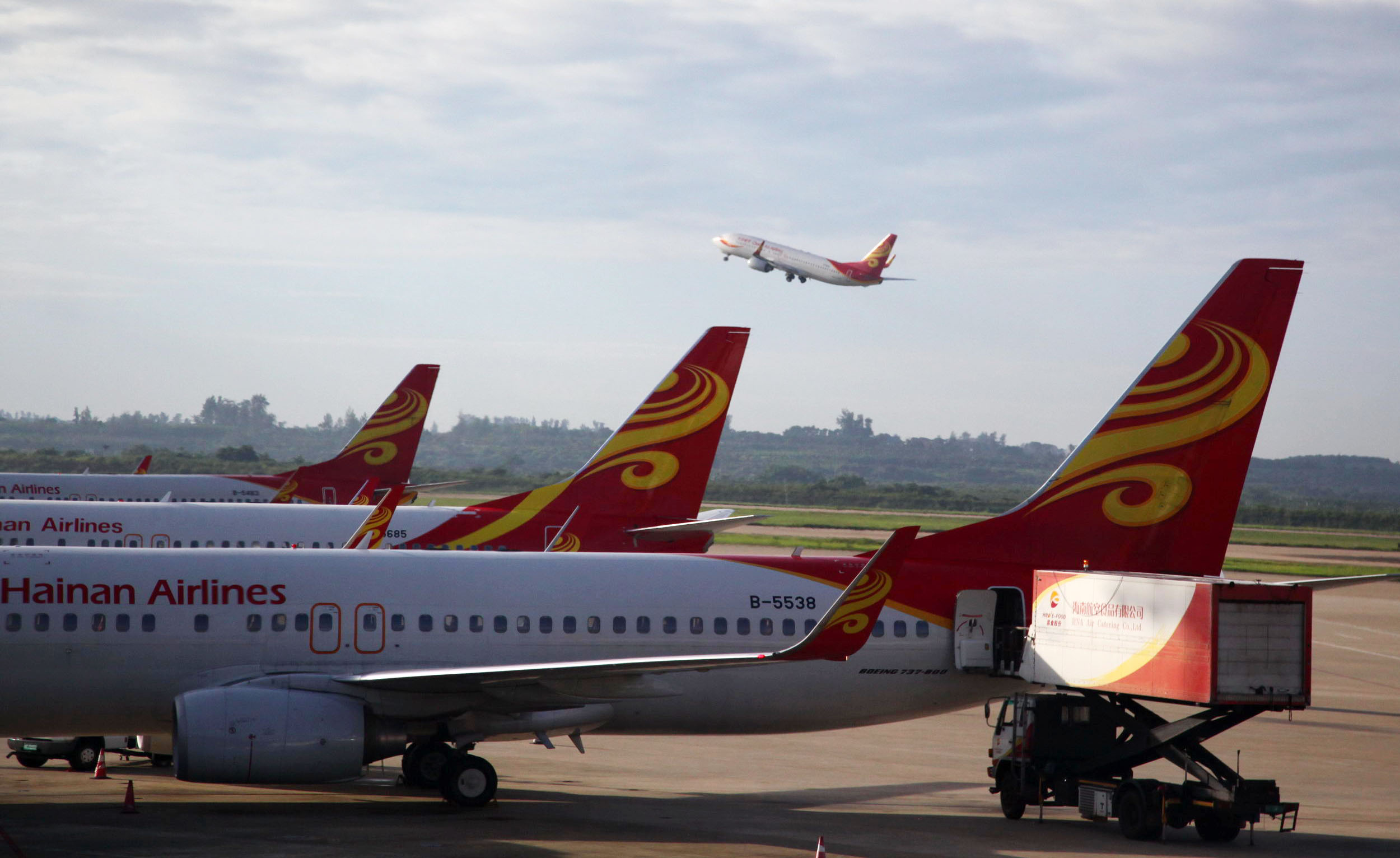 HNA Group buys 48% stake in French airline