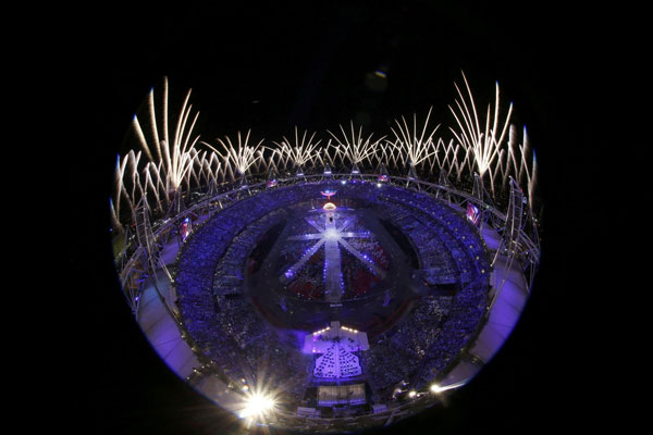 Highlights of London Olympic closing ceremony