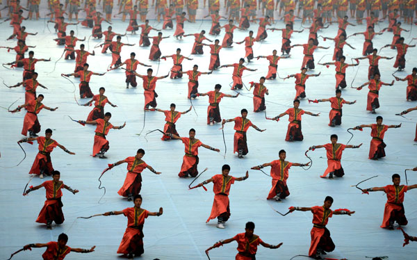 Festival of kung fu kicks off in C China