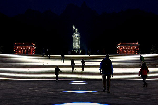 Buddha to the future in Dayuan Cultural Garden