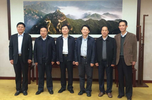 Long Guoqiang meets with deputy mayor of Nanyang city, Henan province