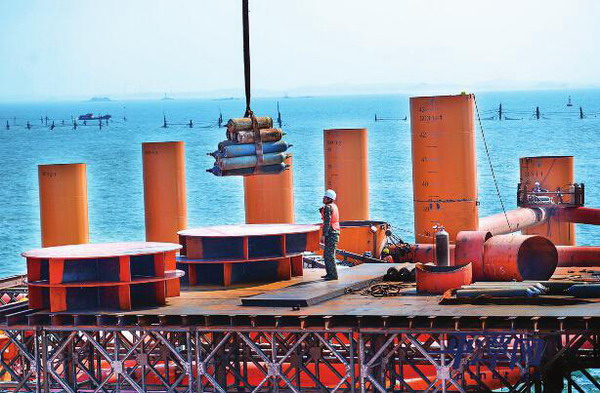 Construction of railroad bridge underway in Pingtan