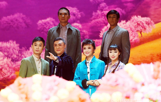 Modern Beijing <EM>Wen Shiren</EM> drama in Beijing