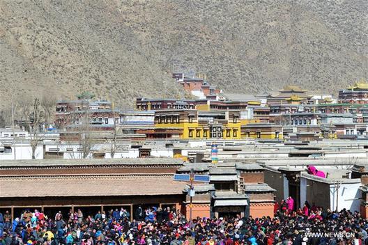 Buddha tangka display of Labrang Monastery held in NW China's Gansu