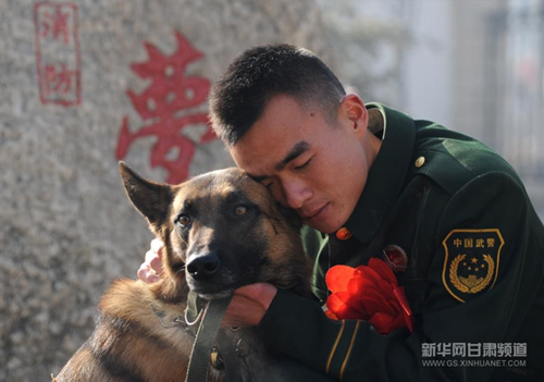 Touching scenes in Gansu when veterans leave the troops