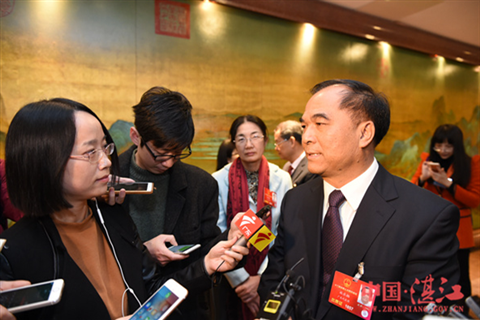 Zhanjiang deputies' views on Govt Work Report