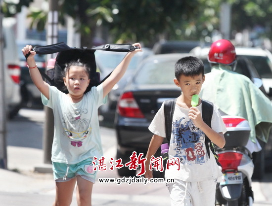 Zhanjiang on orange alert for heat wave