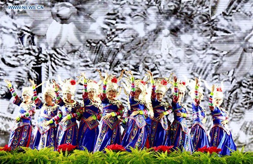 Artists perform at Guizhou Tourism Development Conference in Beijing