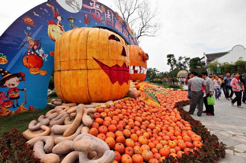 Halloween pumpkin festival kicks off in China's Nantong