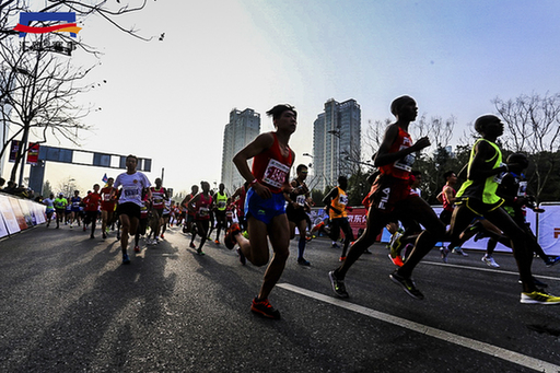 Record numbers as Wuxi marathon beamed around the world