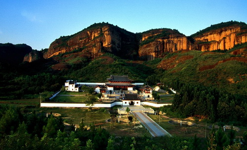 Longhu Mountain (Dragon and Tiger Mountain)