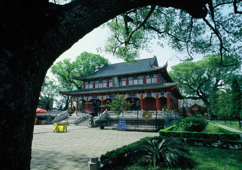 Longhu Mountain (Dragon and Tiger Mountain)