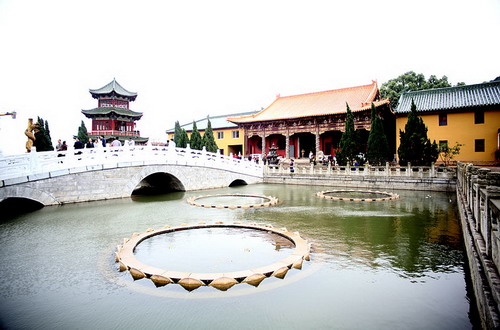 Donglin (East Forest) Temple