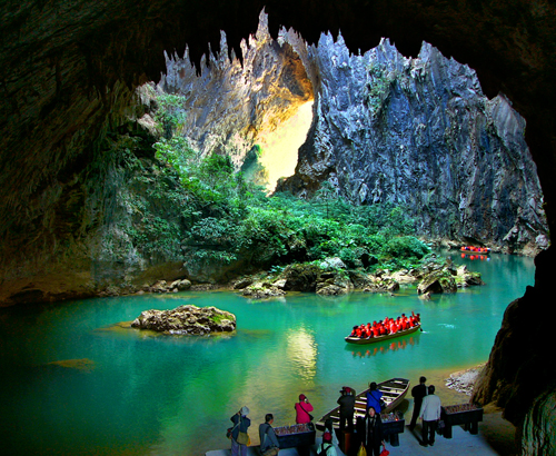 Rafting in Qingyuan