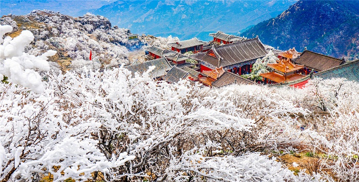 Time to enjoy the scenery of Mount Tai