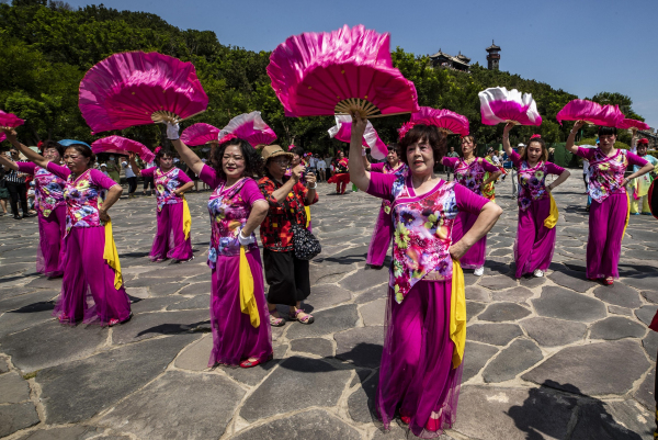 Folk cultural performances staged in Yantai