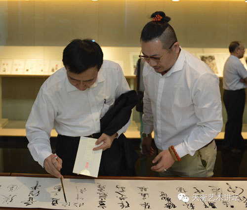 Jiading holds seal exhibition