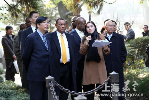 Bahamas prime minister visits Jiading