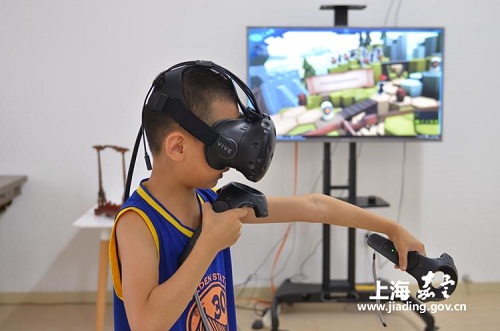 Jiading youngsters lured to high-tech