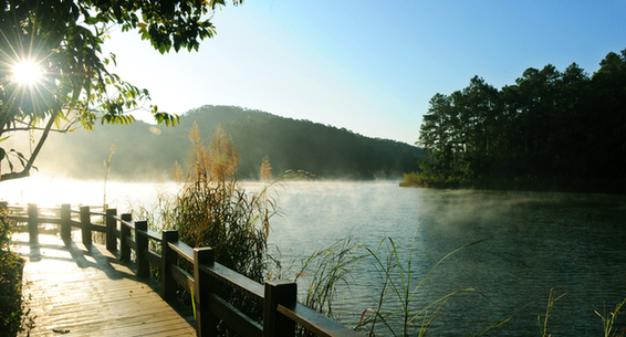 Pu’er New Century Meizi Lake Hot Spring Hotel