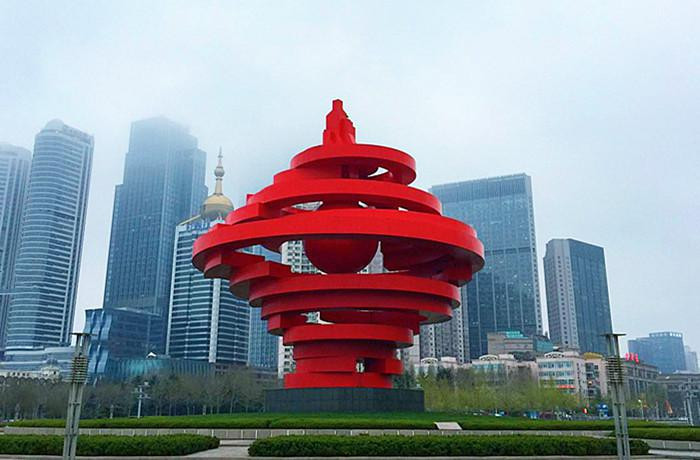 Qingdao, a city with green trees and red roofs