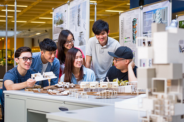 Mainland students in HK: A learning curve for both