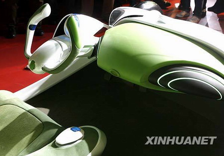 Leaf concept car unveiled at Shanghai Expo