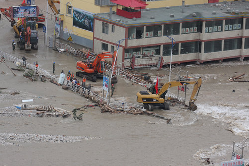 Barrier lake triggered by mudslides blasted