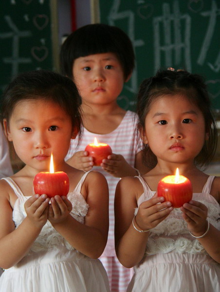 Mourning the landslide victims