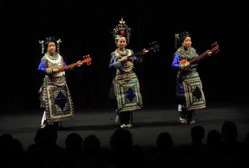 Chinese arts show staged in Switzerland