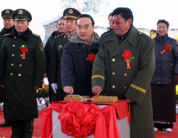 Highway tunnel to Tibet's Metok completed